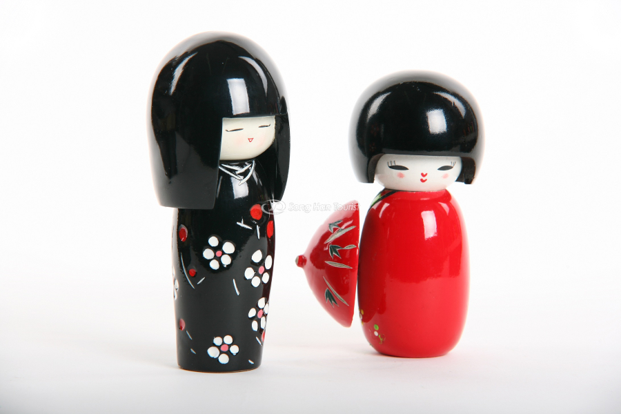 bup-be-kokeshi-nhat-ban-bieu-tuong-cua-su-an-lanh