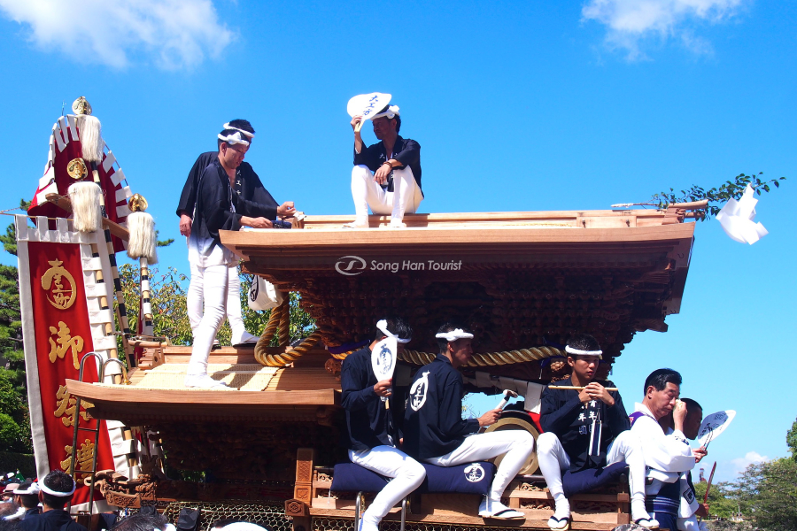 Các Danjiri được điêu khắc kỳ công bởi các nghệ nhân 