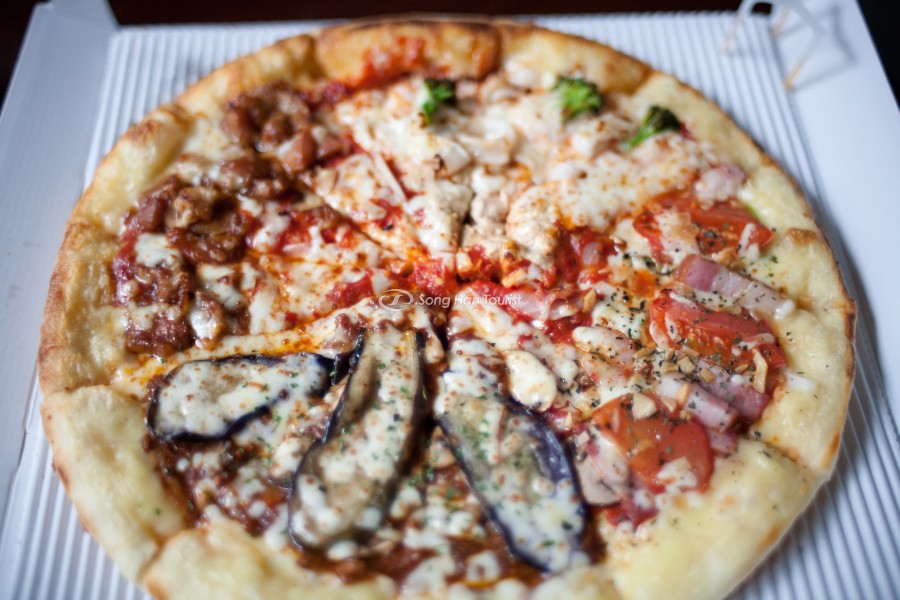Chiếc bánh pizza thơm lừng