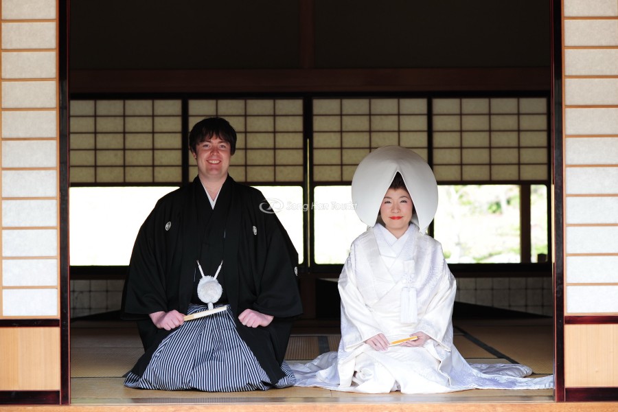 Kimono cưới lộng lẫy dành cho cô dâu Nhật Bản