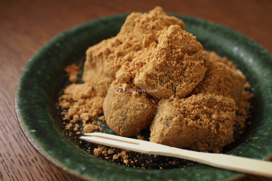 Món bánh mùa hè không thể bỏ lỡ khi đến Kyoto