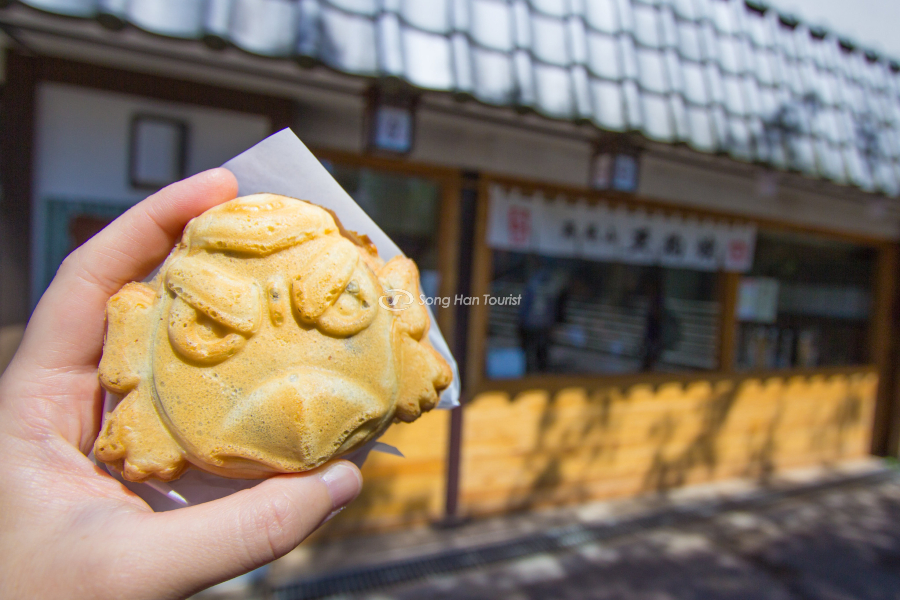 Món bánh Tengu Yaki truyền thống tại núi
