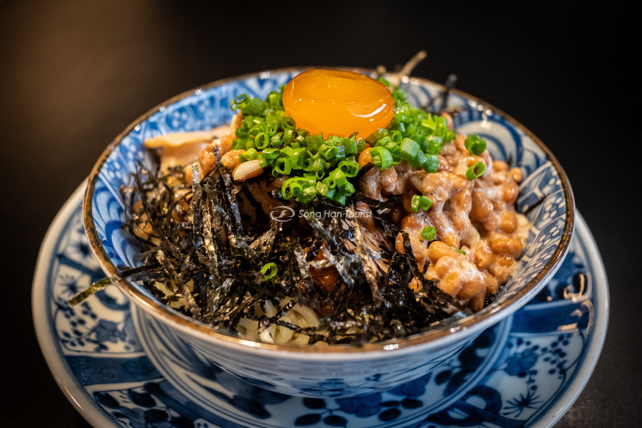 Nhiều người biến tấu món ăn theo nhiều cách khác nhau