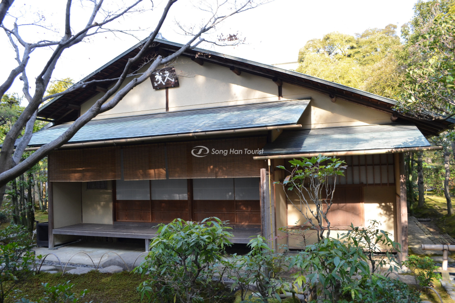 Phòng thưởng trà đặc biệt tại vườn Urakuen