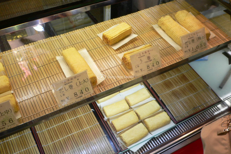 Tiệm bán Dashimaki Tamago hấp dẫn