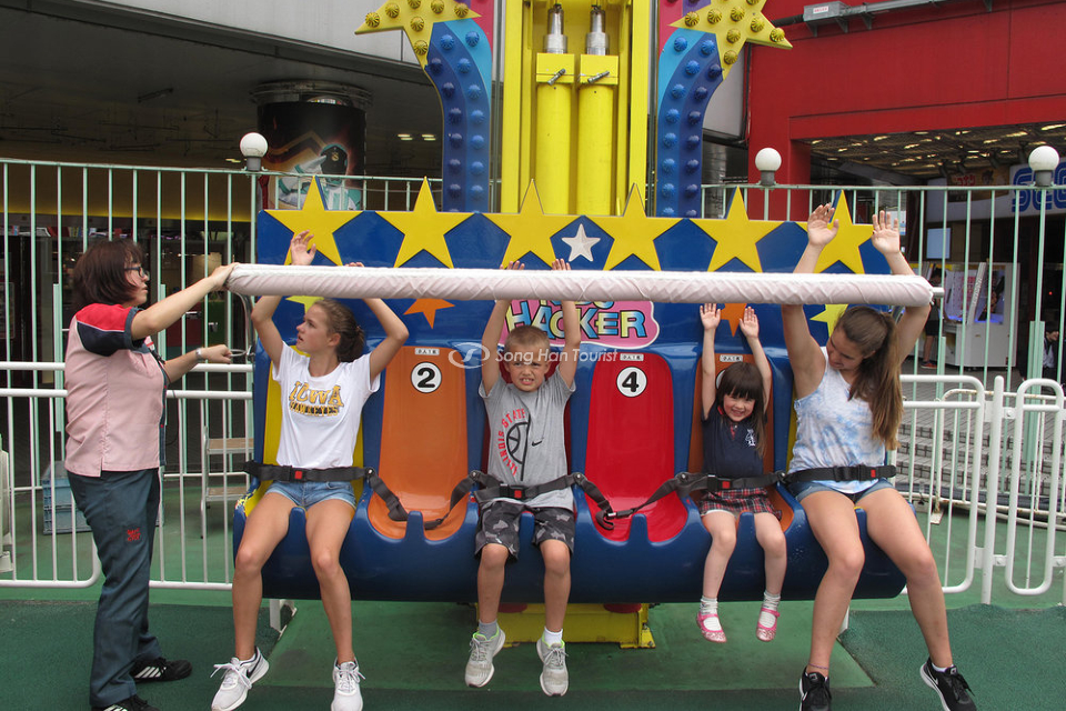 Trò chơi phù hợp với trẻ em và người lớn 