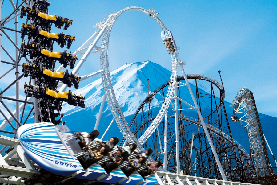 Trò chơi tàu lượn cảm giác mạnh thú vị tại Fuji-Q