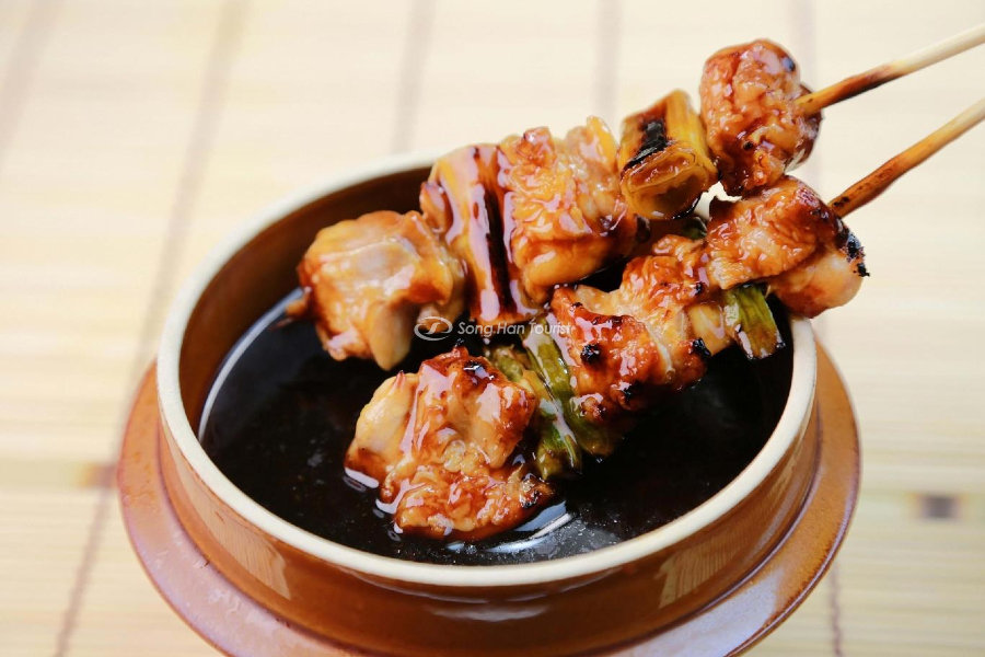 Tự do chọn lựa nguyên liệu thịt khi ăn Yakitori